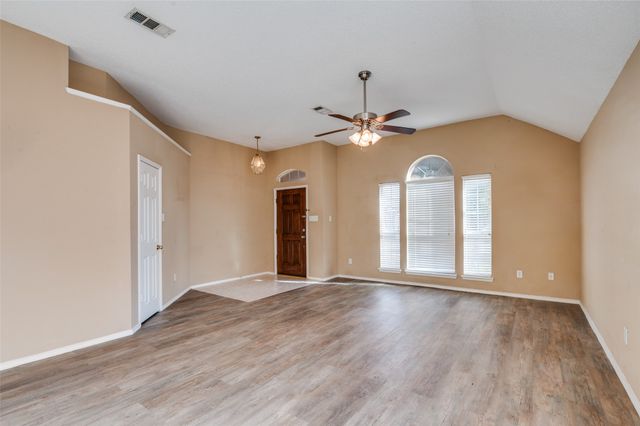 8520 Rock Creek Drive, Fort Worth, TX 76123