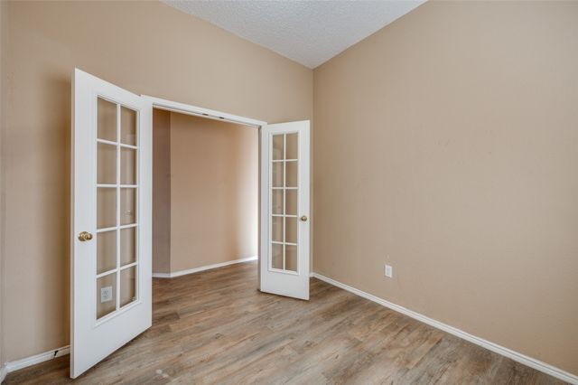 8520 Rock Creek Drive, Fort Worth, TX 76123