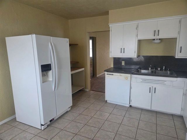 909 NW Bell Ave, Lawton, OK 73507