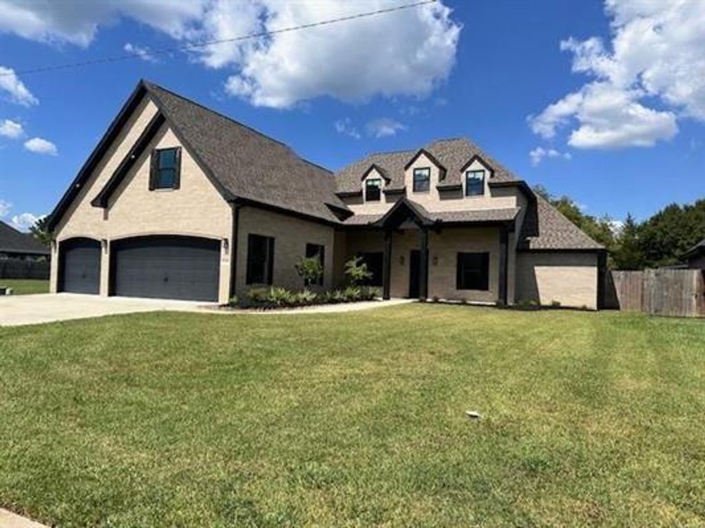 8360 Chappell Hill Drive, Beaumont, TX 77713