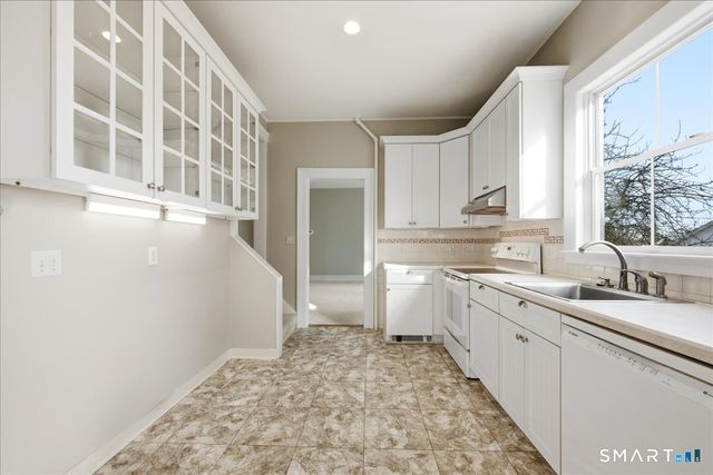 35 Prospect Street, Essex, CT 06426