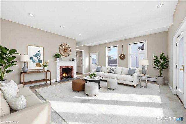 35 Prospect Street, Essex, CT 06426