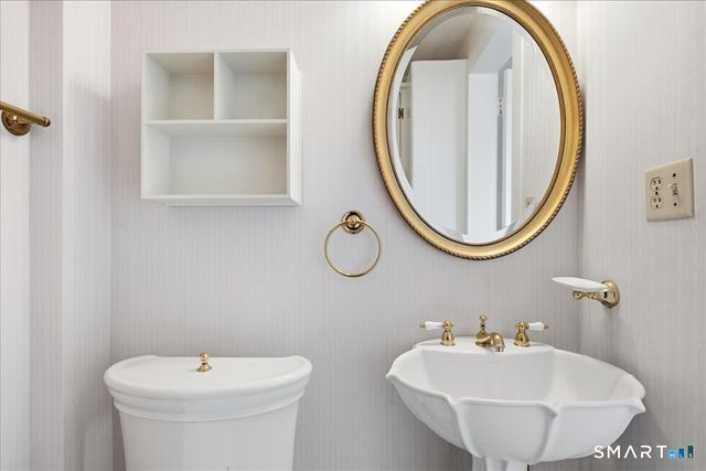 35 Prospect Street, Essex, CT 06426