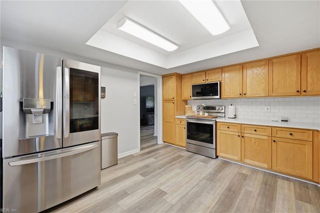 6105 Adelphi CIR, Virginia Beach, VA 23464