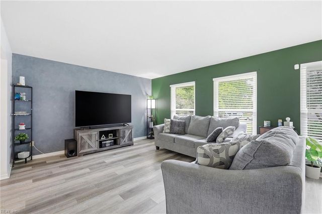6105 Adelphi CIR, Virginia Beach, VA 23464