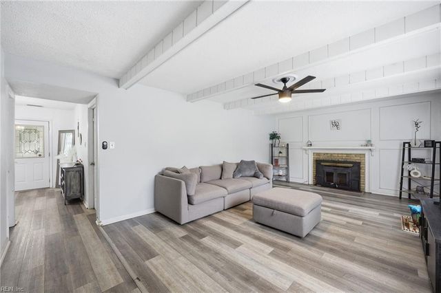 6105 Adelphi CIR, Virginia Beach, VA 23464
