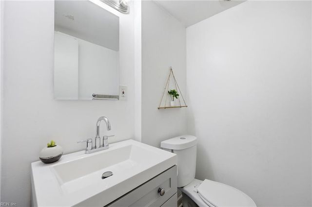 6105 Adelphi CIR, Virginia Beach, VA 23464