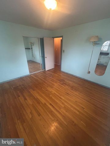 5013 LENKER ST, Mechanicsburg, PA 17050