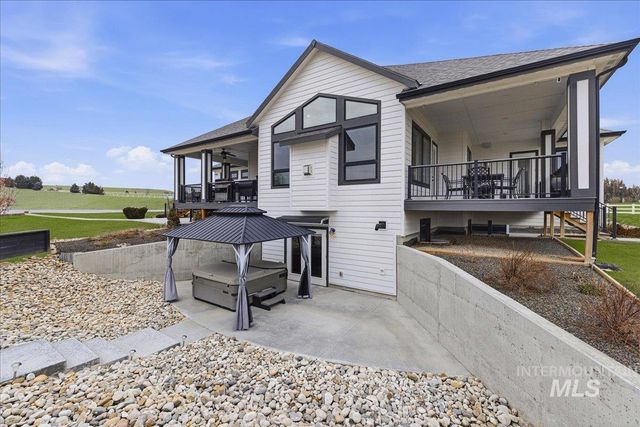 9067 Crystal Quartz Dr., Nampa, ID 83686