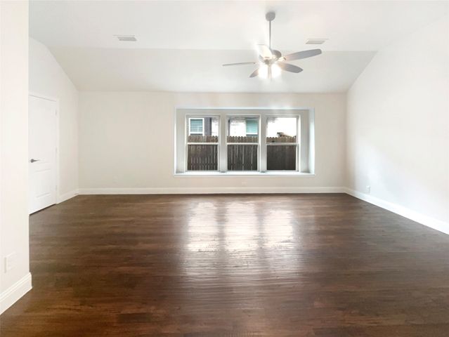 1105 Granger Drive, Mckinney, TX 75071