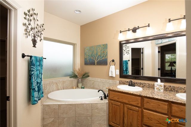 11010 La Paloma Loop, Salado, TX 76571