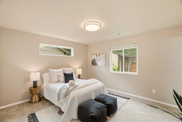 702 S Edgerton Ln, Spokane Valley, WA 99212