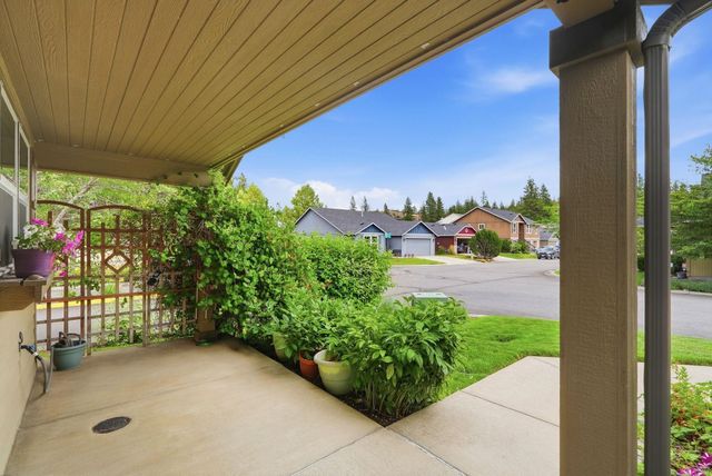 702 S Edgerton Ln, Spokane Valley, WA 99212