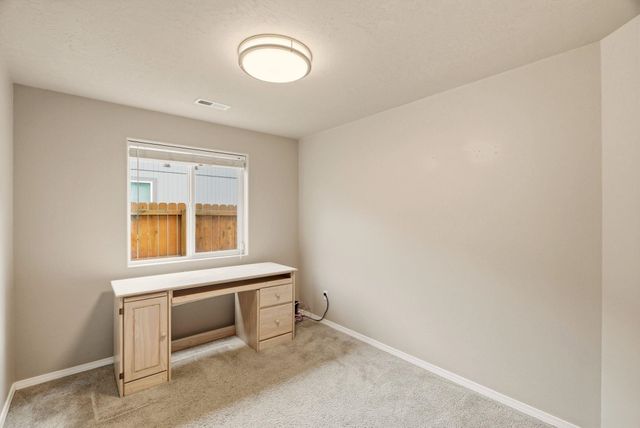 702 S Edgerton Ln, Spokane Valley, WA 99212