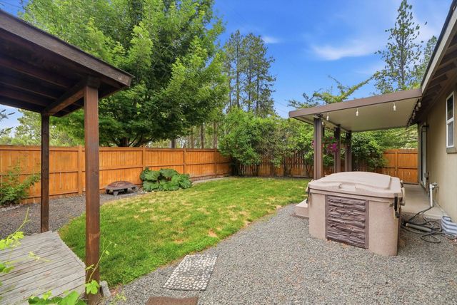 702 S Edgerton Ln, Spokane Valley, WA 99212