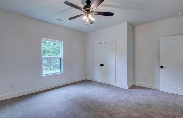 13 Albion Ct, Cabot, AR 72023