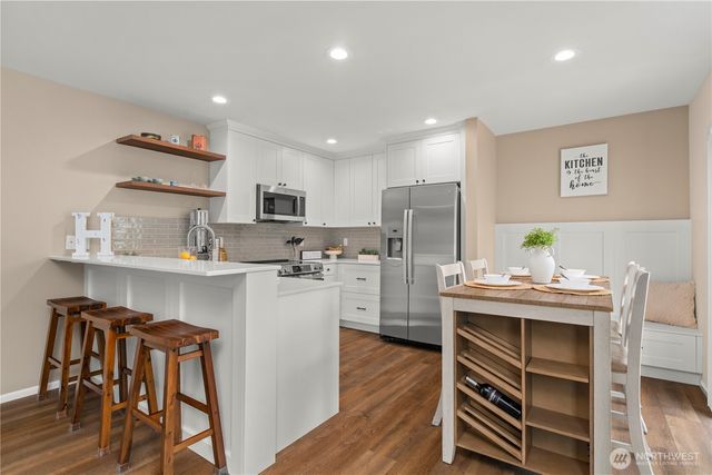 24022 SE 262nd Street, Maple Valley, WA 98038