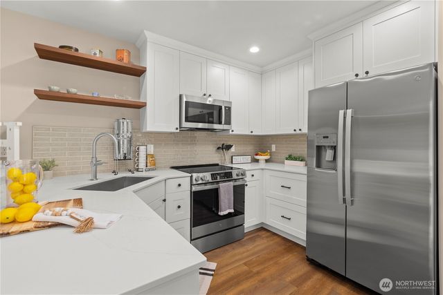 24022 SE 262nd Street, Maple Valley, WA 98038