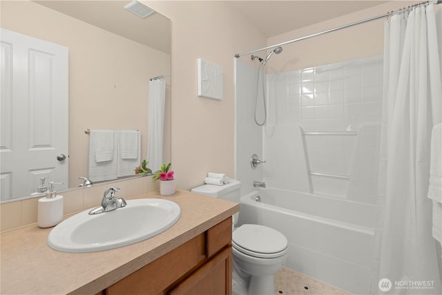 24022 SE 262nd Street, Maple Valley, WA 98038