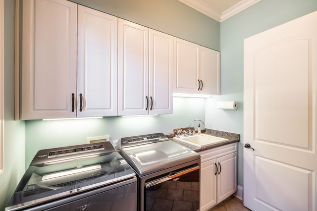 4047 Ironwood Dr, Greenbrier, TN 37073