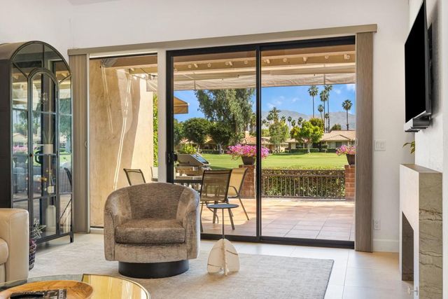 201 Las Lomas, Palm Desert, CA 92260