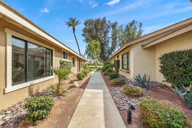201 Las Lomas, Palm Desert, CA 92260