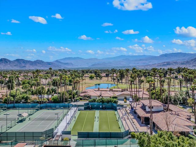 201 Las Lomas, Palm Desert, CA 92260