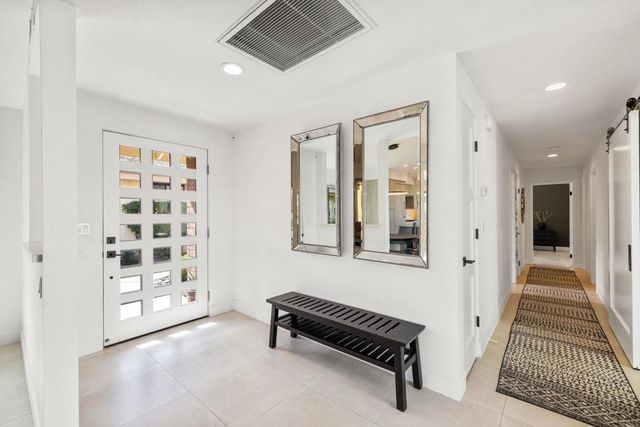 201 Las Lomas, Palm Desert, CA 92260