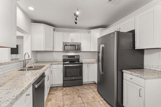 1314 E TOPEKA Drive, Phoenix, AZ 85024