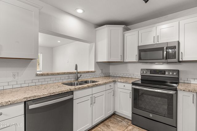 1314 E TOPEKA Drive, Phoenix, AZ 85024