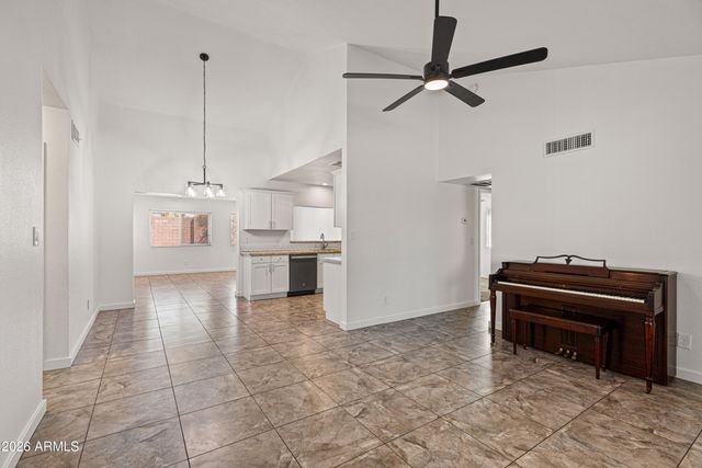1314 E TOPEKA Drive, Phoenix, AZ 85024
