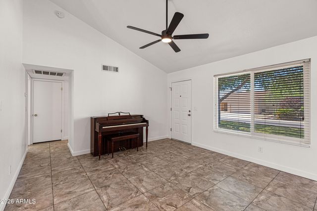1314 E TOPEKA Drive, Phoenix, AZ 85024