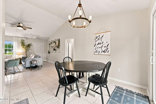 123 Lawndale Lane, Sneads Ferry, NC 28460