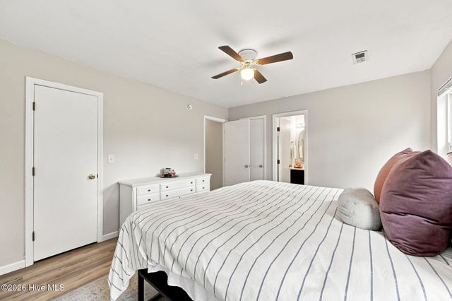 123 Lawndale Lane, Sneads Ferry, NC 28460