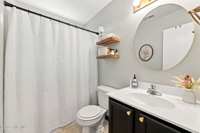 123 Lawndale Lane, Sneads Ferry, NC 28460