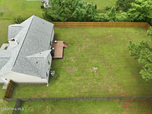 123 Lawndale Lane, Sneads Ferry, NC 28460