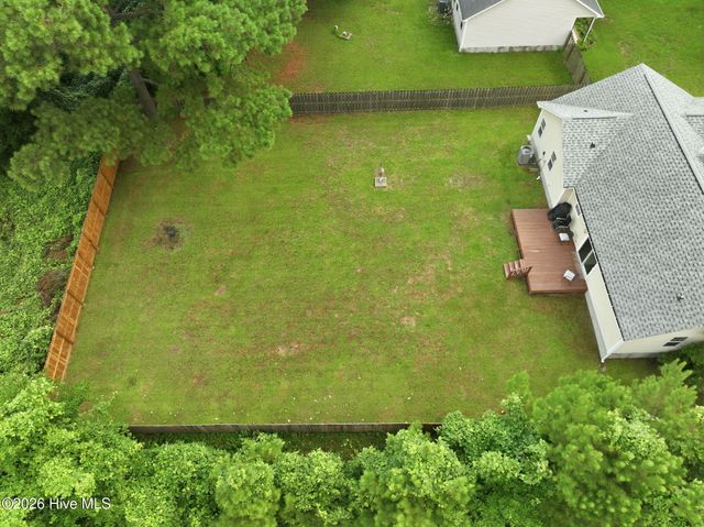 123 Lawndale Lane, Sneads Ferry, NC 28460