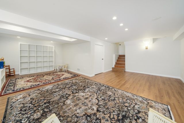 120 Brookside Dr, New Providence Boro, NJ 07974