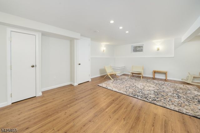 120 Brookside Dr, New Providence Boro, NJ 07974