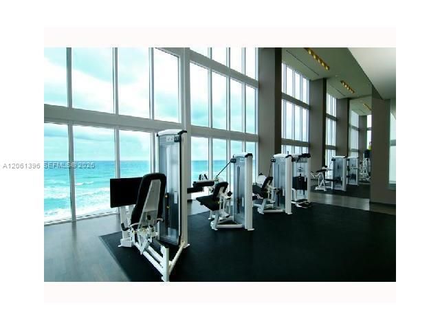 1850 S Ocean Drive PH4402, Hallandale Beach, FL 33009
