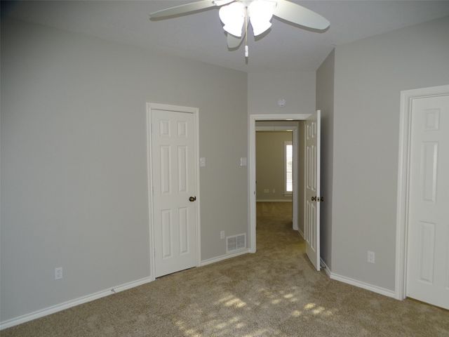 909 Hickory Knob Circle, Cedar Hill, TX 75104