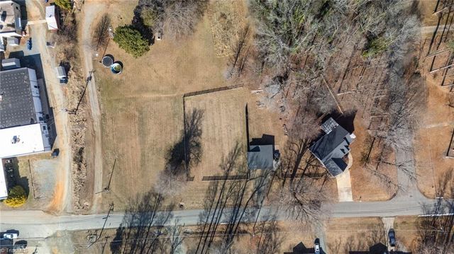 503 N Greenbriar Street, Liberty, NC 27298