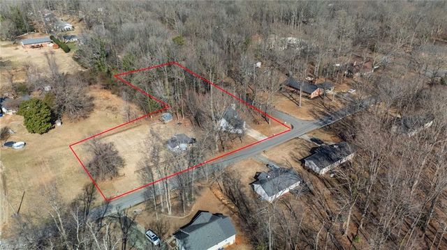 503 N Greenbriar Street, Liberty, NC 27298