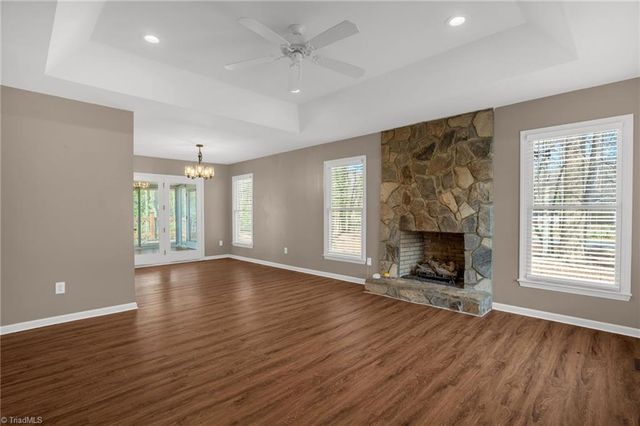 503 N Greenbriar Street, Liberty, NC 27298