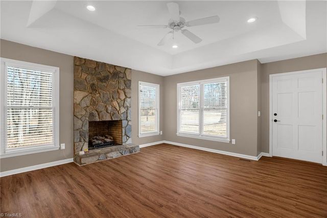 503 N Greenbriar Street, Liberty, NC 27298