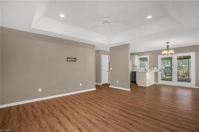 503 N Greenbriar Street, Liberty, NC 27298