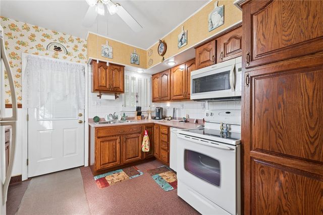 39 John Street, Uniontown, PA 15401