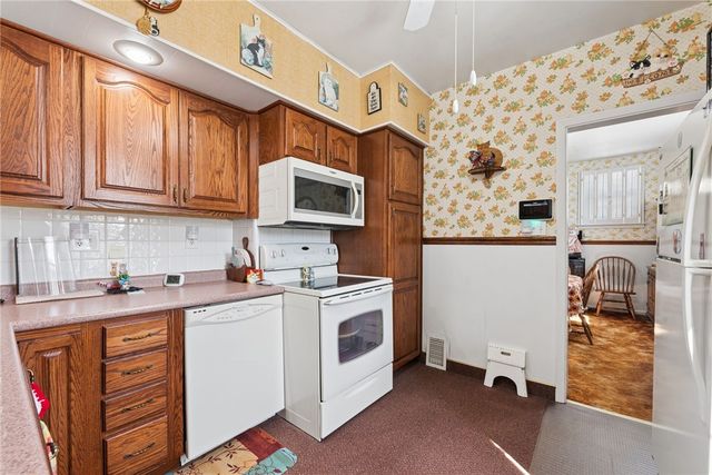 39 John Street, Uniontown, PA 15401