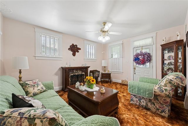 39 John Street, Uniontown, PA 15401
