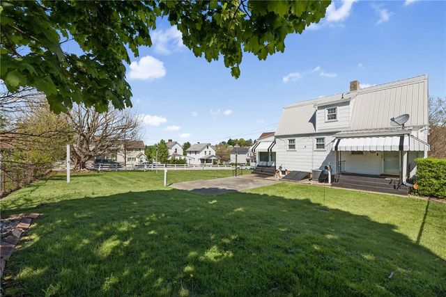 39 John Street, Uniontown, PA 15401
